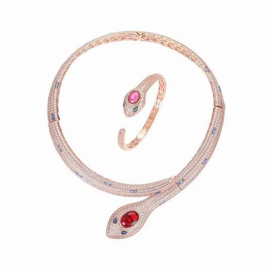 Bvlgari suits 04lyh20